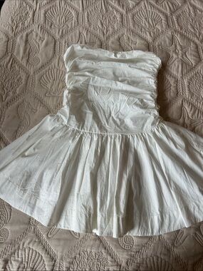 White Strapless Ruffled Peplum dress